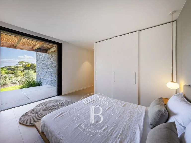 Villa Sainte-Lucie-de-Porto-Vecchio - 4 chambres - 223m²