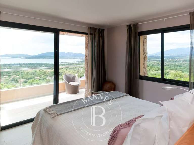 Villa avec Vue sur mer Sainte-Lucie-de-Porto-Vecchio - 5 chambres - 230m²