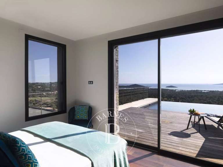 Villa with Sea view Sainte-Lucie-de-Porto-Vecchio - 7 bedrooms - 420m²