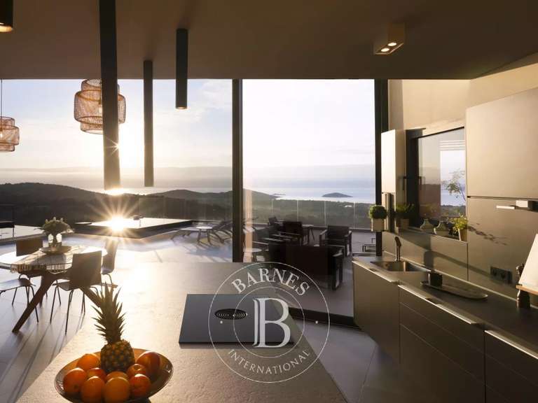Villa with Sea view Sainte-Lucie-de-Porto-Vecchio - 7 bedrooms - 420m²