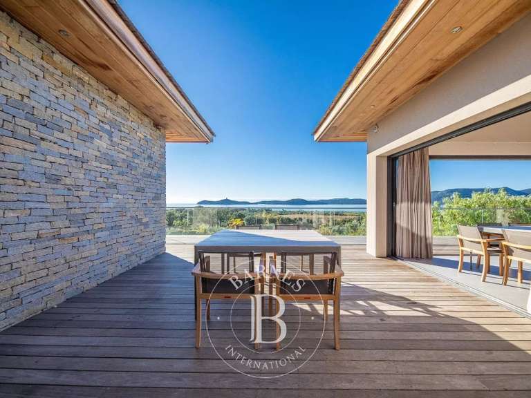 Villa avec Vue sur mer Sainte-Lucie-de-Porto-Vecchio - 5 chambres - 300m²