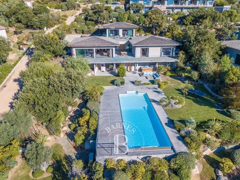 Villa avec Vue sur mer Sainte-Lucie-de-Porto-Vecchio - 5 chambres - 300m²