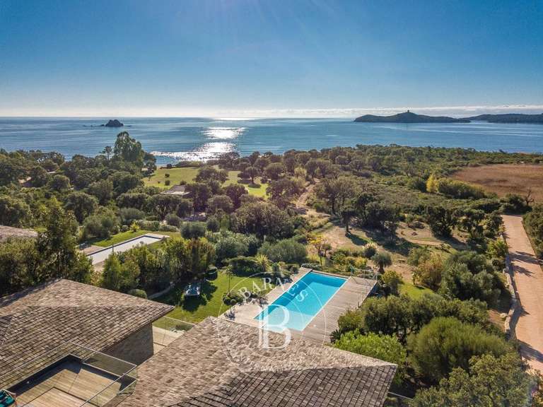 Villa avec Vue sur mer Sainte-Lucie-de-Porto-Vecchio - 5 chambres - 300m²