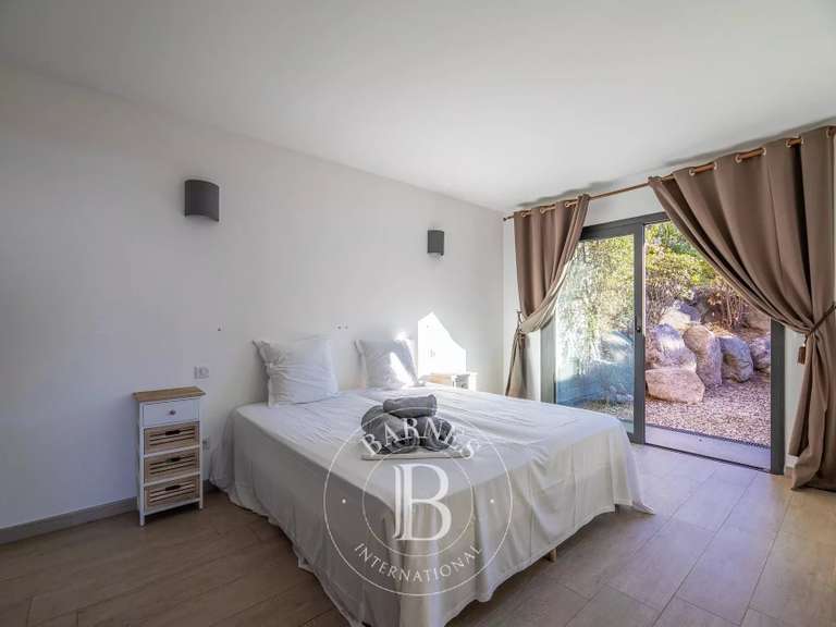 Villa avec Vue sur mer Sainte-Lucie-de-Porto-Vecchio - 5 chambres - 300m²