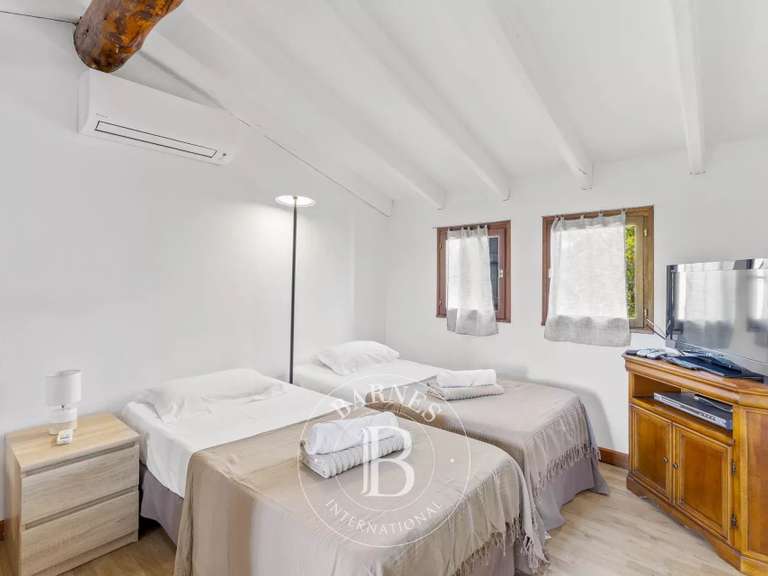 Villa Sainte-Lucie-de-Porto-Vecchio - 7 chambres - 250m²