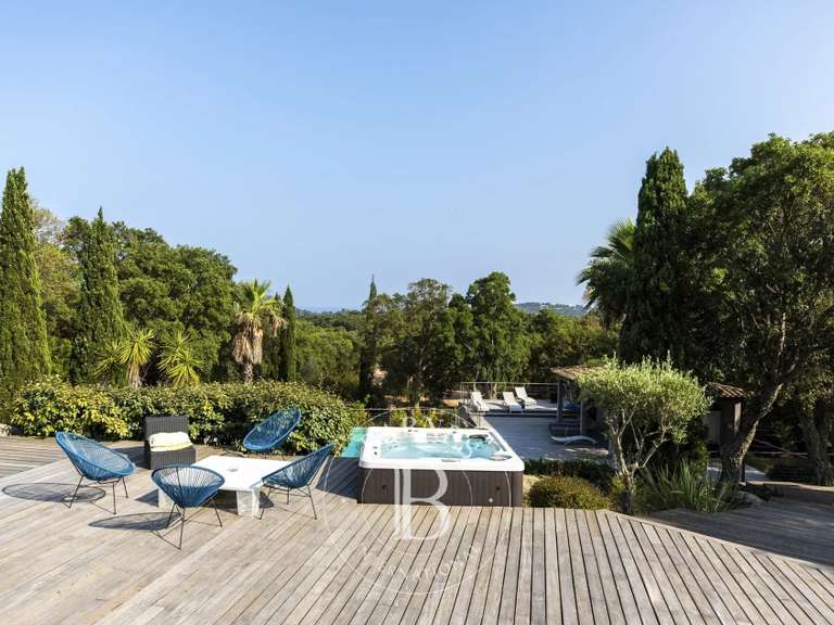Villa Sainte-Lucie-de-Porto-Vecchio - 8 chambres - 394m²