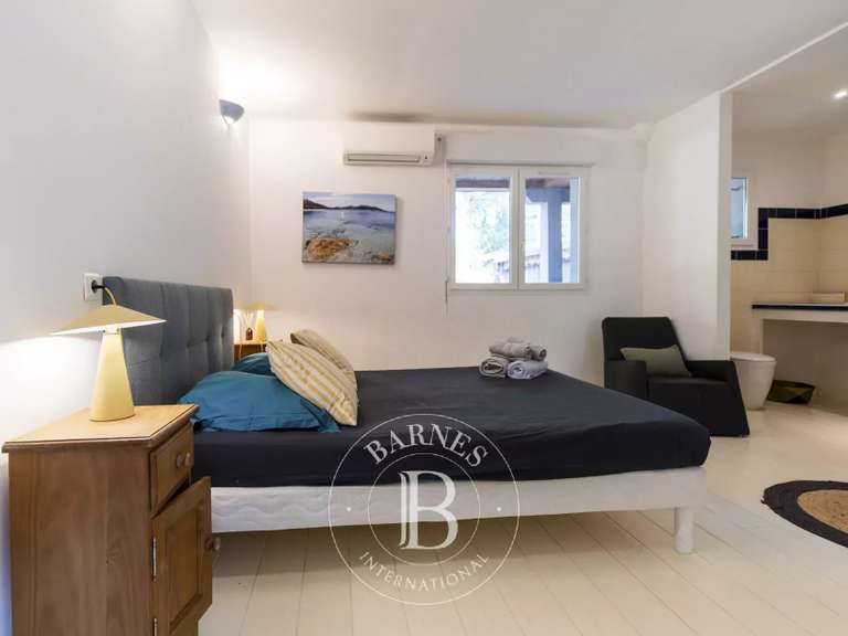 Villa Sainte-Lucie-de-Porto-Vecchio - 8 chambres - 394m²