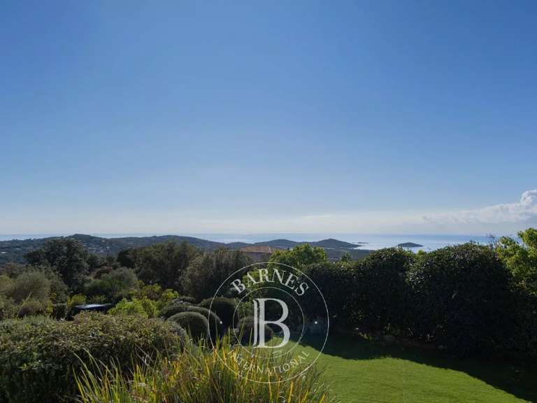 Villa with Sea view Sainte-Lucie-de-Porto-Vecchio - 6 bedrooms - 350m²