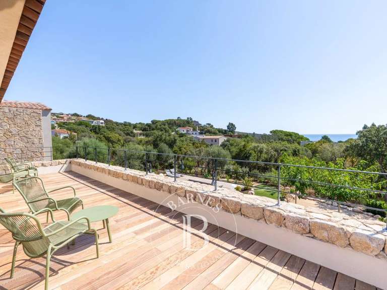 Villa avec Vue sur mer Sainte-Lucie-de-Porto-Vecchio - 4 chambres - 196m²