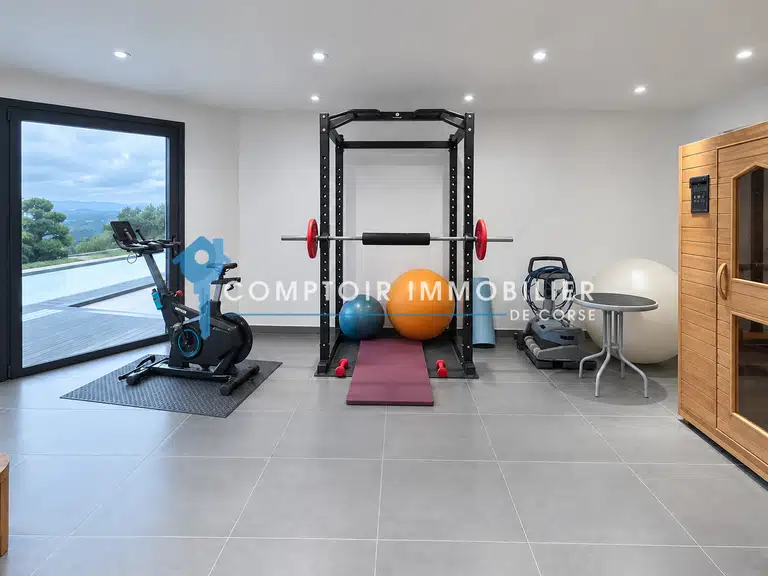 Villa Sainte-Lucie-de-Porto-Vecchio - 8 chambres - 595m²