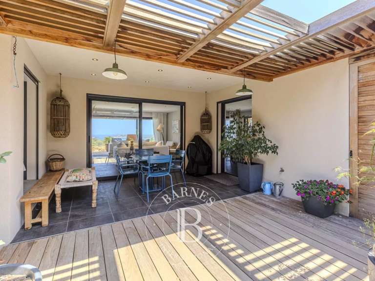 Villa avec Vue sur mer Sainte-Lucie-de-Porto-Vecchio - 5 chambres - 350m²