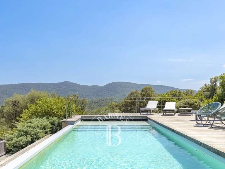 Villa avec Vue sur mer Sainte-Lucie-de-Porto-Vecchio - 5 chambres - 350m²