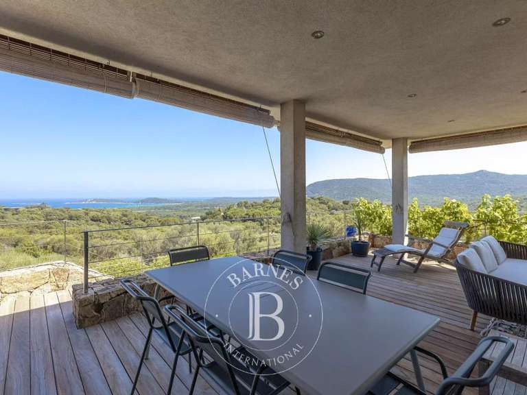 Villa avec Vue sur mer Sainte-Lucie-de-Porto-Vecchio - 5 chambres - 350m²