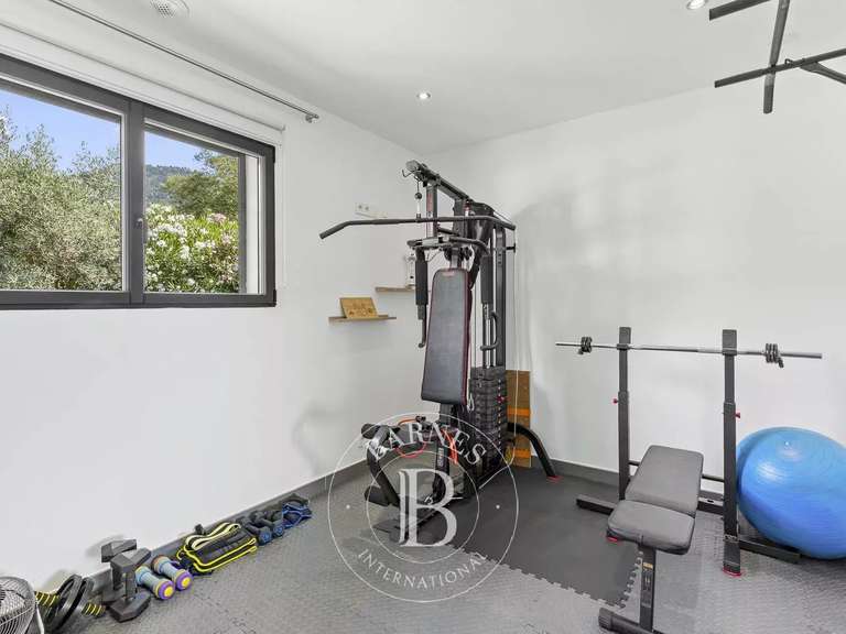 Villa Sainte-Lucie-de-Porto-Vecchio - 5 chambres - 174m²