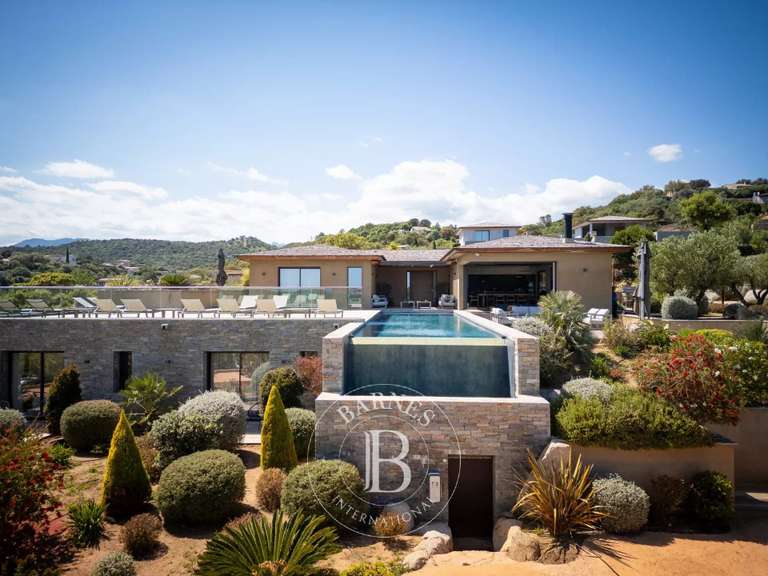 Villa with Sea view Sainte-Lucie-de-Porto-Vecchio - 5 bedrooms - 350m²