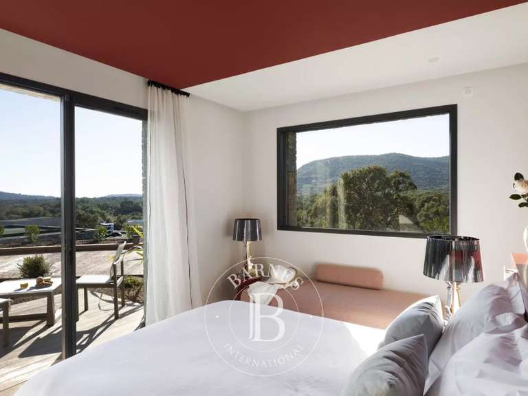Villa with Sea view Sainte-Lucie-de-Porto-Vecchio - 5 bedrooms - 350m²