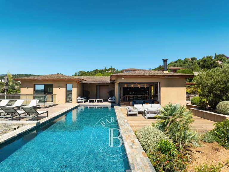 Villa with Sea view Sainte-Lucie-de-Porto-Vecchio - 5 bedrooms - 350m²