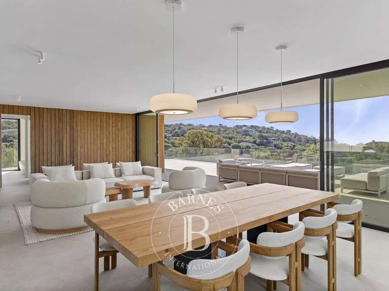 Villa Sainte-Lucie-de-Porto-Vecchio - 4 chambres - 254m²