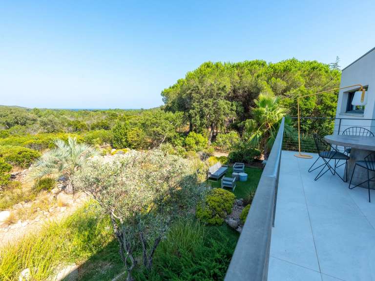 Villa avec Vue sur mer Sainte-Lucie-de-Porto-Vecchio - 5 chambres - 200m²