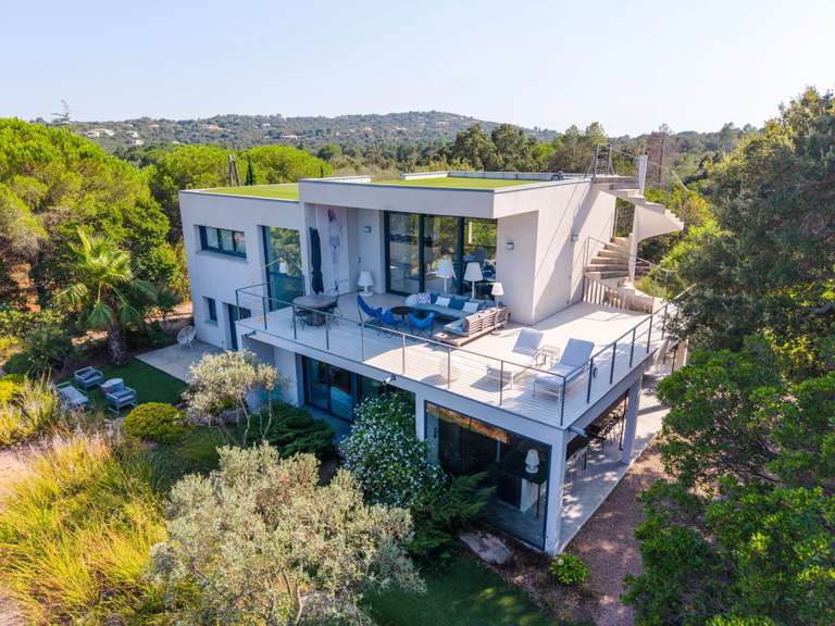 Villa avec Vue sur mer Sainte-Lucie-de-Porto-Vecchio - 5 chambres - 200m²