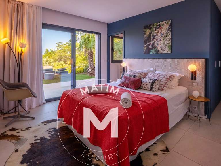 Villa with Sea view Sainte-Lucie-de-Porto-Vecchio - 5 bedrooms - 200m²