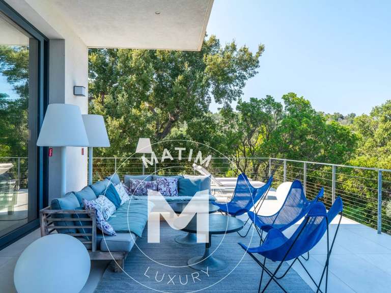 Villa with Sea view Sainte-Lucie-de-Porto-Vecchio - 5 bedrooms - 200m²