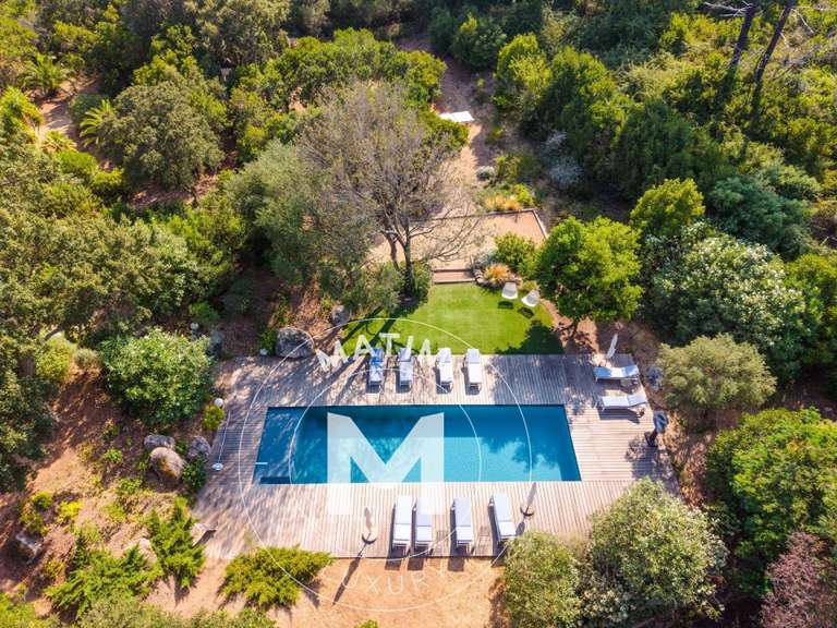 Villa with Sea view Sainte-Lucie-de-Porto-Vecchio - 5 bedrooms - 200m²