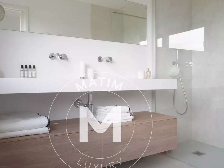 Villa avec Vue sur mer Sainte-Lucie-de-Porto-Vecchio - 5 chambres - 200m²
