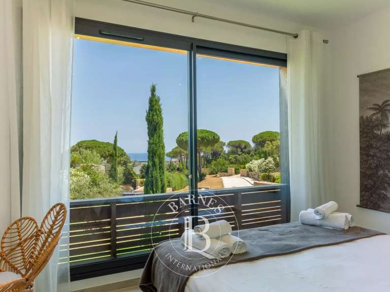 Villa avec Vue sur mer Sainte-Lucie-de-Porto-Vecchio - 5 chambres - 600m²