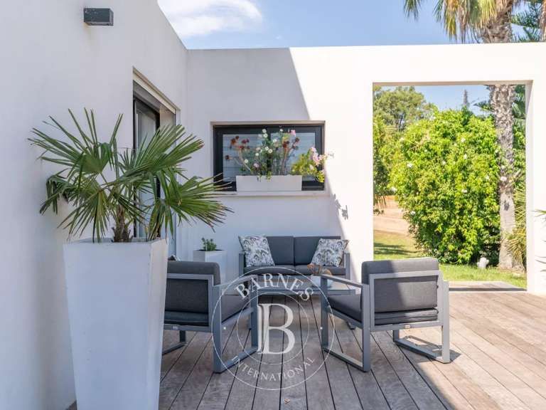 Villa Sainte-Lucie-de-Porto-Vecchio - 4 chambres - 350m²