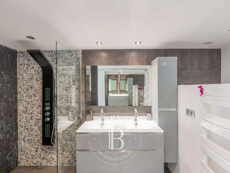 Villa Sainte-Lucie-de-Porto-Vecchio - 4 chambres - 350m²