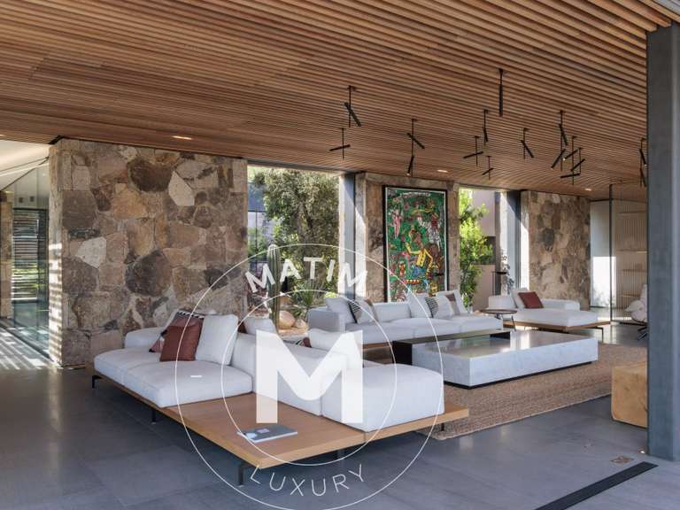 Villa Sainte-Lucie-de-Porto-Vecchio - 7 bedrooms - 693m²