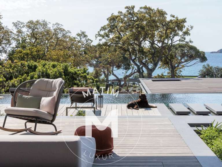 Villa Sainte-Lucie-de-Porto-Vecchio - 7 bedrooms - 693m²