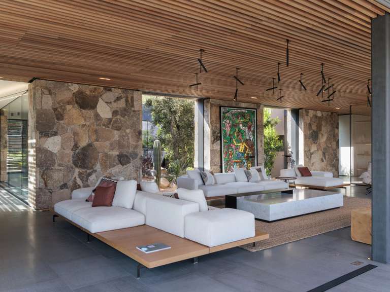 Villa Sainte-Lucie-de-Porto-Vecchio - 7 bedrooms - 693m²