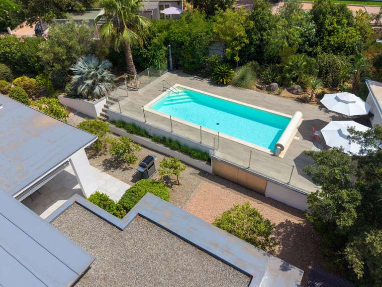 Villa Sainte-Lucie-de-Porto-Vecchio - 4 chambres - 127m²