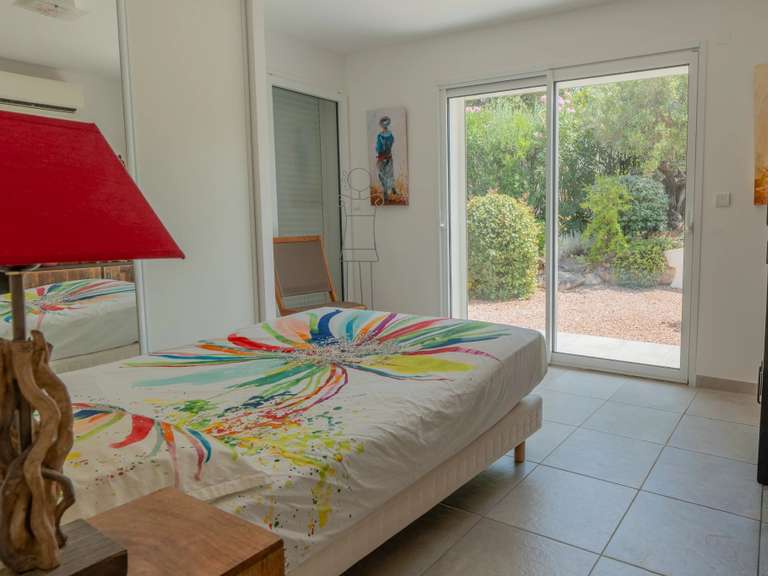 Villa Sainte-Lucie-de-Porto-Vecchio - 4 chambres - 127m²