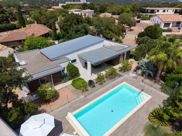 Villa Sainte-Lucie-de-Porto-Vecchio - 4 chambres - 127m²