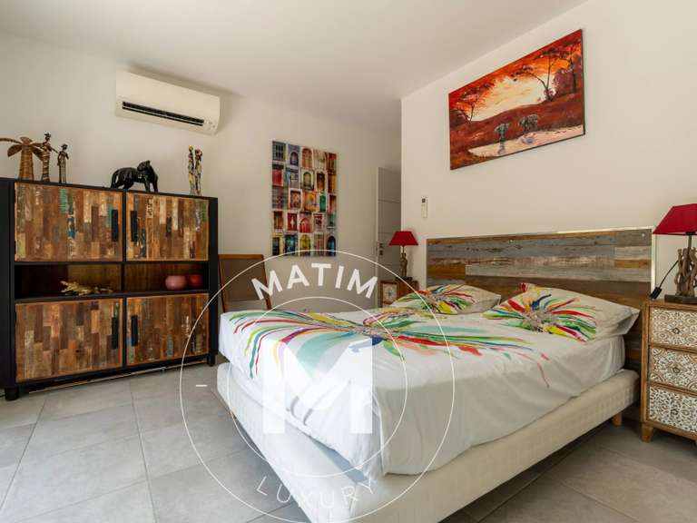 Villa Sainte-Lucie-de-Porto-Vecchio - 4 chambres - 127m²