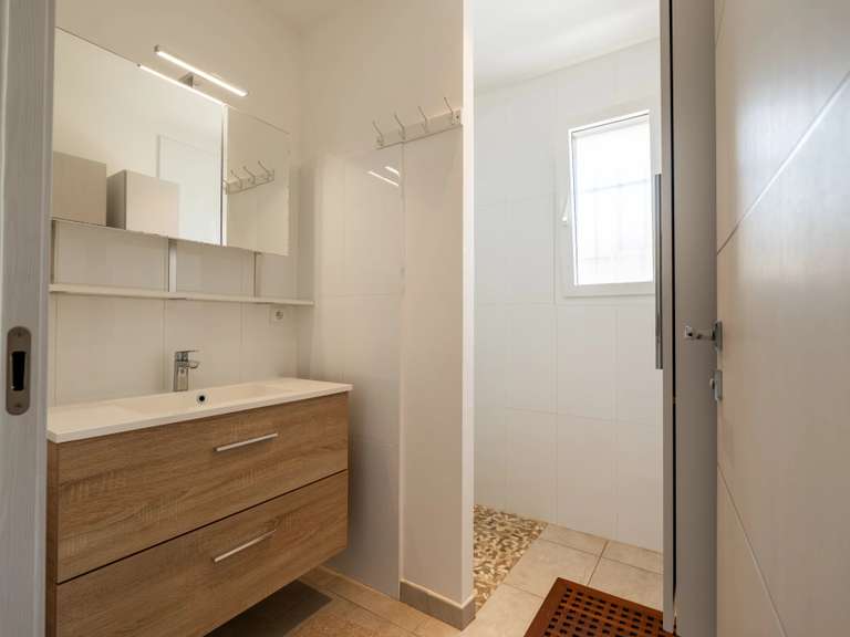 Villa Sainte-Lucie-de-Porto-Vecchio - 4 chambres - 127m²