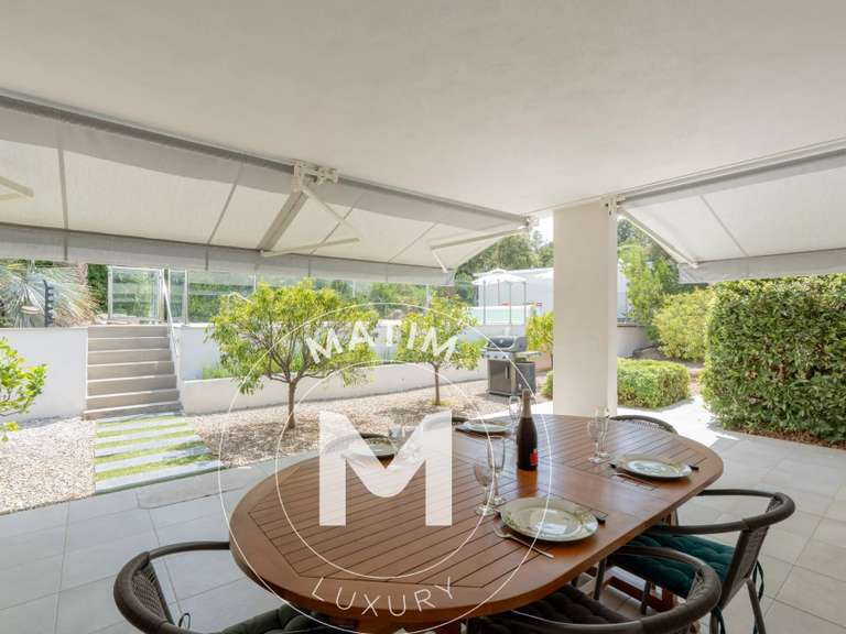 Villa Sainte-Lucie-de-Porto-Vecchio - 4 chambres - 127m²