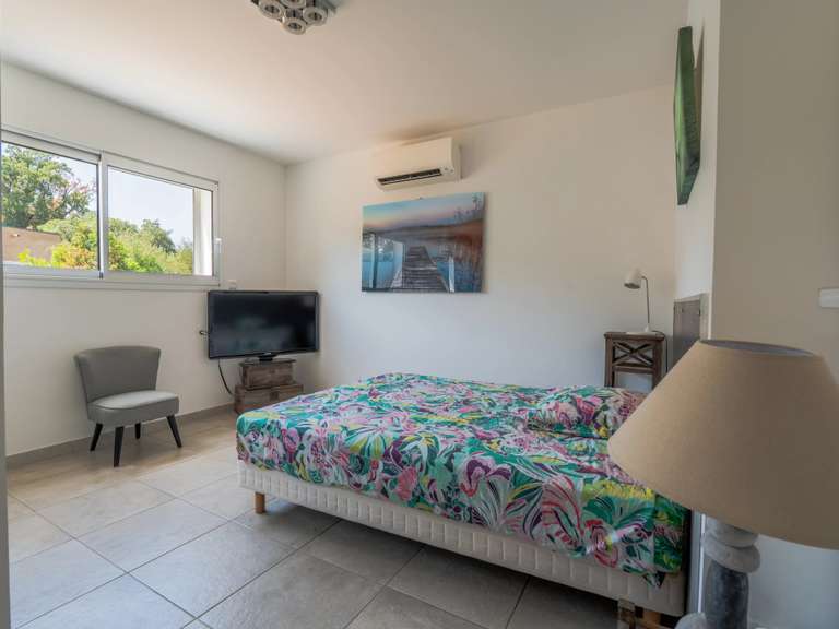 Villa Sainte-Lucie-de-Porto-Vecchio - 4 chambres - 127m²