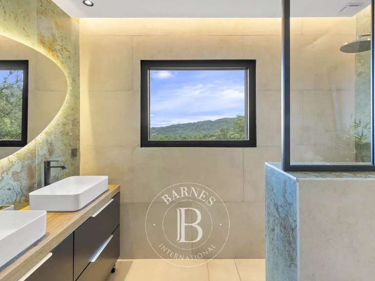 Villa Sainte-Lucie-de-Porto-Vecchio - 4 chambres - 265m²