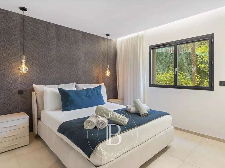 Villa Sainte-Lucie-de-Porto-Vecchio - 4 chambres - 265m²
