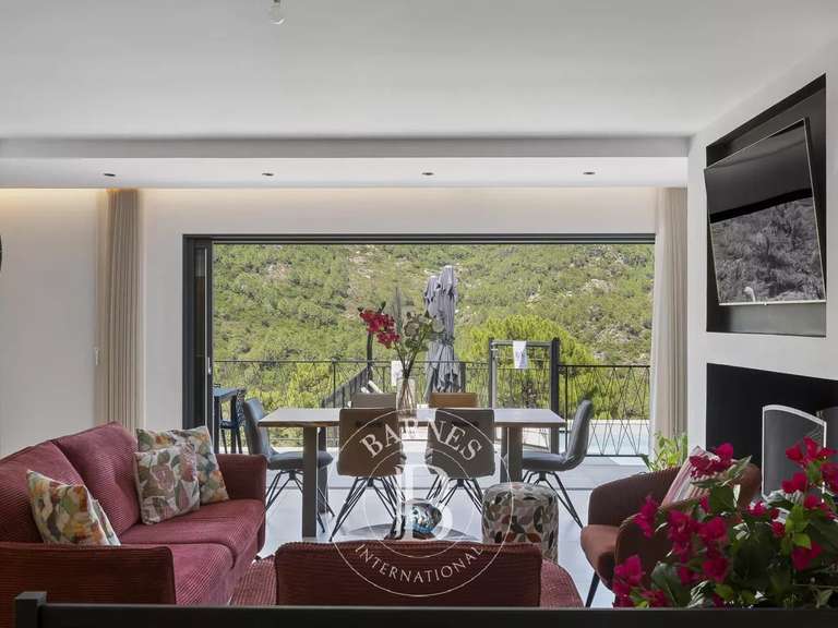 Villa Sainte-Lucie-de-Porto-Vecchio - 4 chambres - 265m²