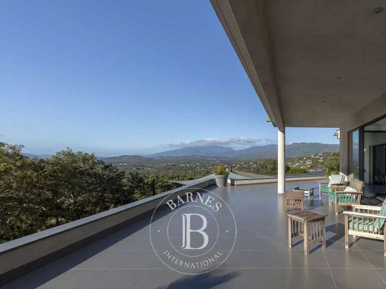 Villa avec Vue sur mer Sainte-Lucie-de-Porto-Vecchio - 8 chambres - 713m²