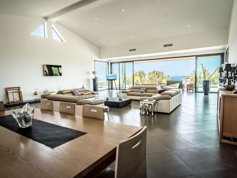 Villa Sainte-Lucie-de-Porto-Vecchio - 8 chambres - 596m²