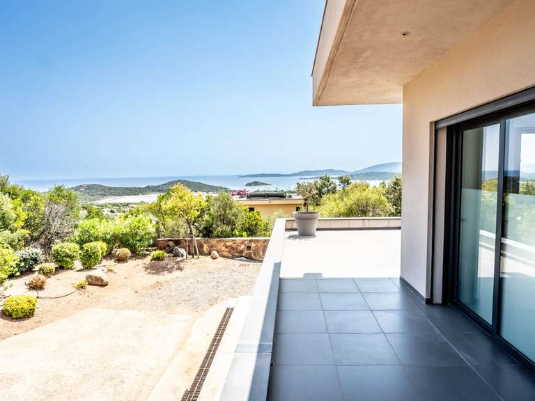Villa Sainte-Lucie-de-Porto-Vecchio - 8 chambres - 596m²