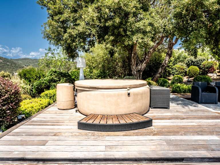 Villa Sainte-Lucie-de-Porto-Vecchio - 8 chambres - 596m²