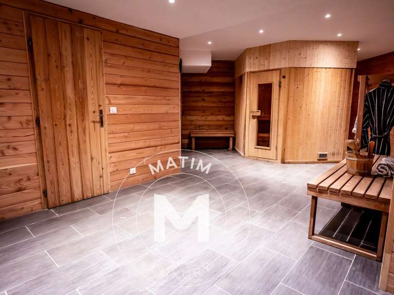 Villa Sainte-Lucie-de-Porto-Vecchio - 8 chambres - 596m²