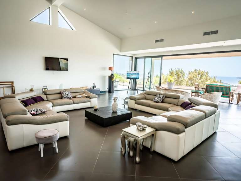 Villa Sainte-Lucie-de-Porto-Vecchio - 8 chambres - 596m²